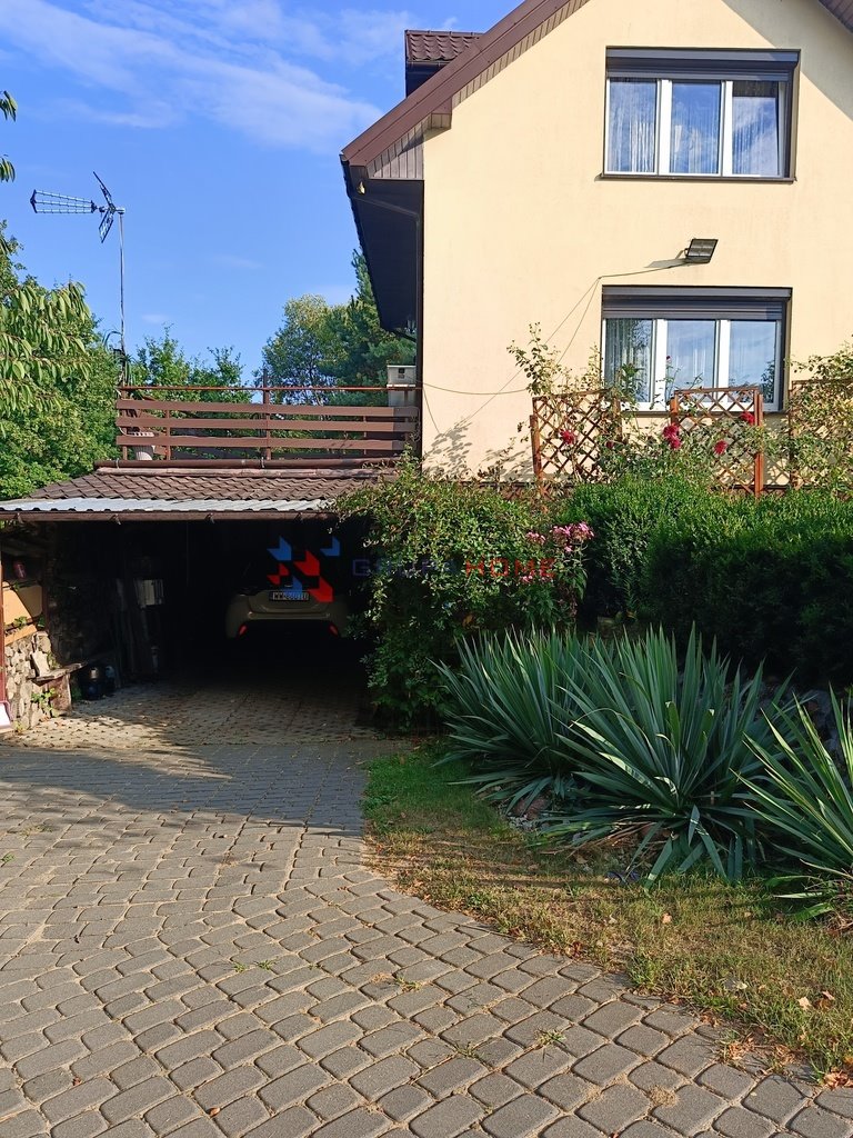Urokliwy dom z altaną i stawami, 172 m2, ogród Oleśnik  173m2 Foto 1