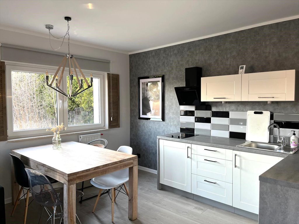 Urokliwy dom 65 m2 po remoncie, 240 m2 działki, blisko morza Grzybowo  65m2 Foto 1