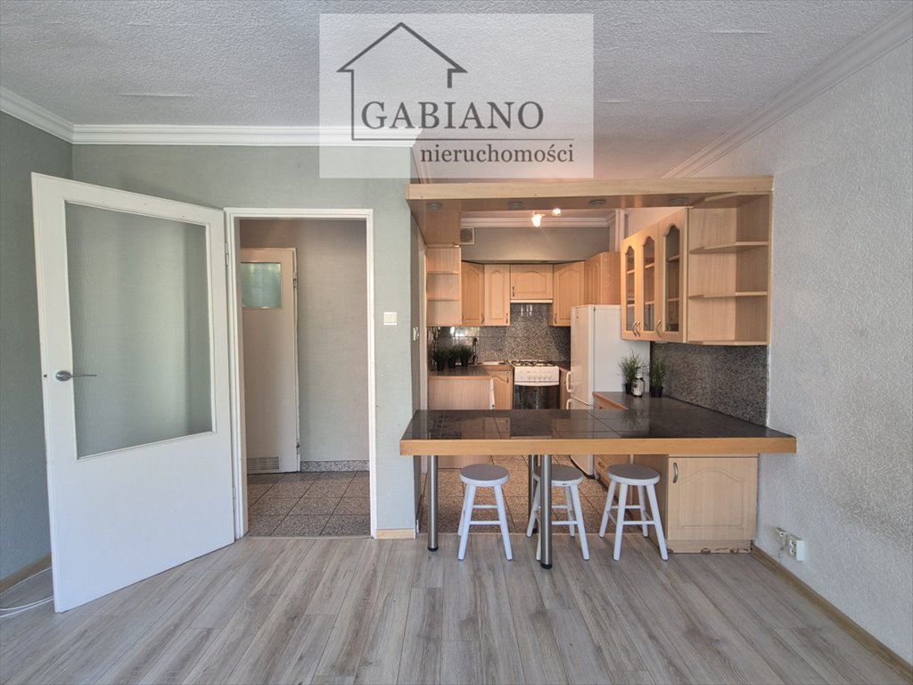 Mieszkanie trzypokojowe na sprzedaż Konstancin-Jeziorna  47m2 Foto 1