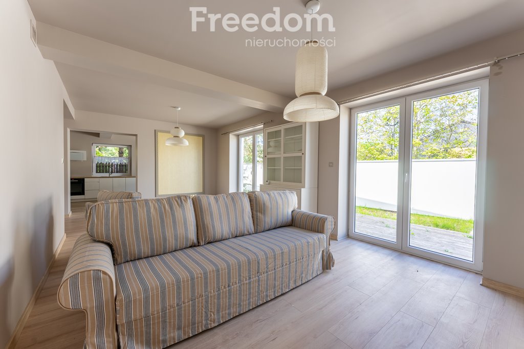 Dom 130 m² w Józefosławiu - prestiżowa lokalizacja i eleganckie wnętrza Józefosław, Osiedlowa  130m2 Foto 1