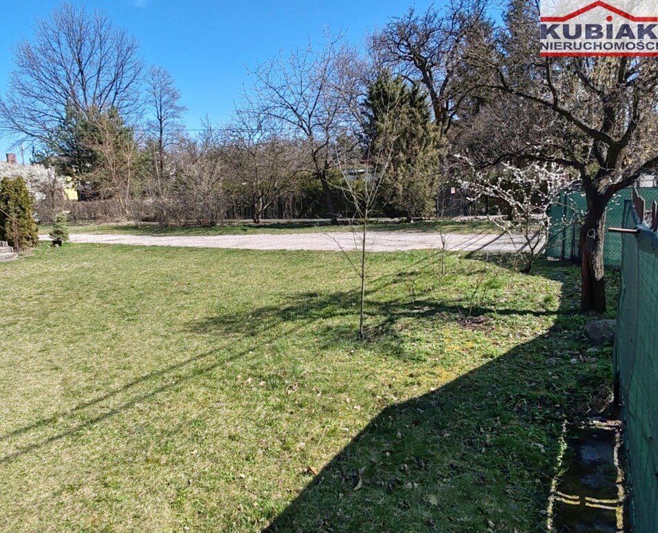 Polecam działkę z domem do remontu 2491 m² w Milanówku Milanówek  2 491m2 Foto 1