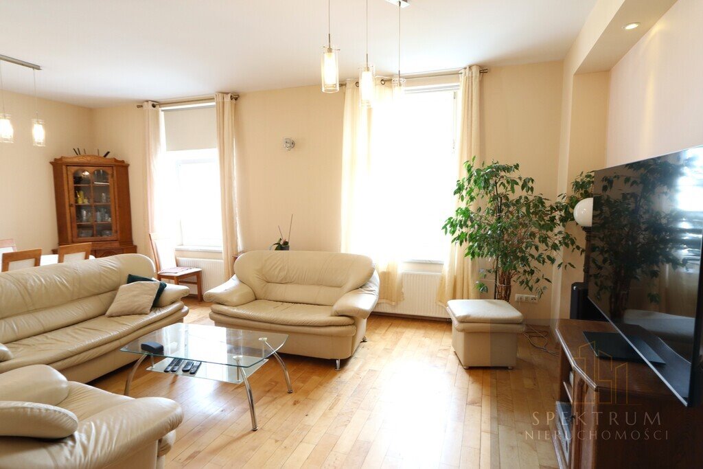 Przestronne 153m2 w centrum Opola z balkonami i potencjałem inwestycyjnym Opole, Centrum  153m2 Foto 1