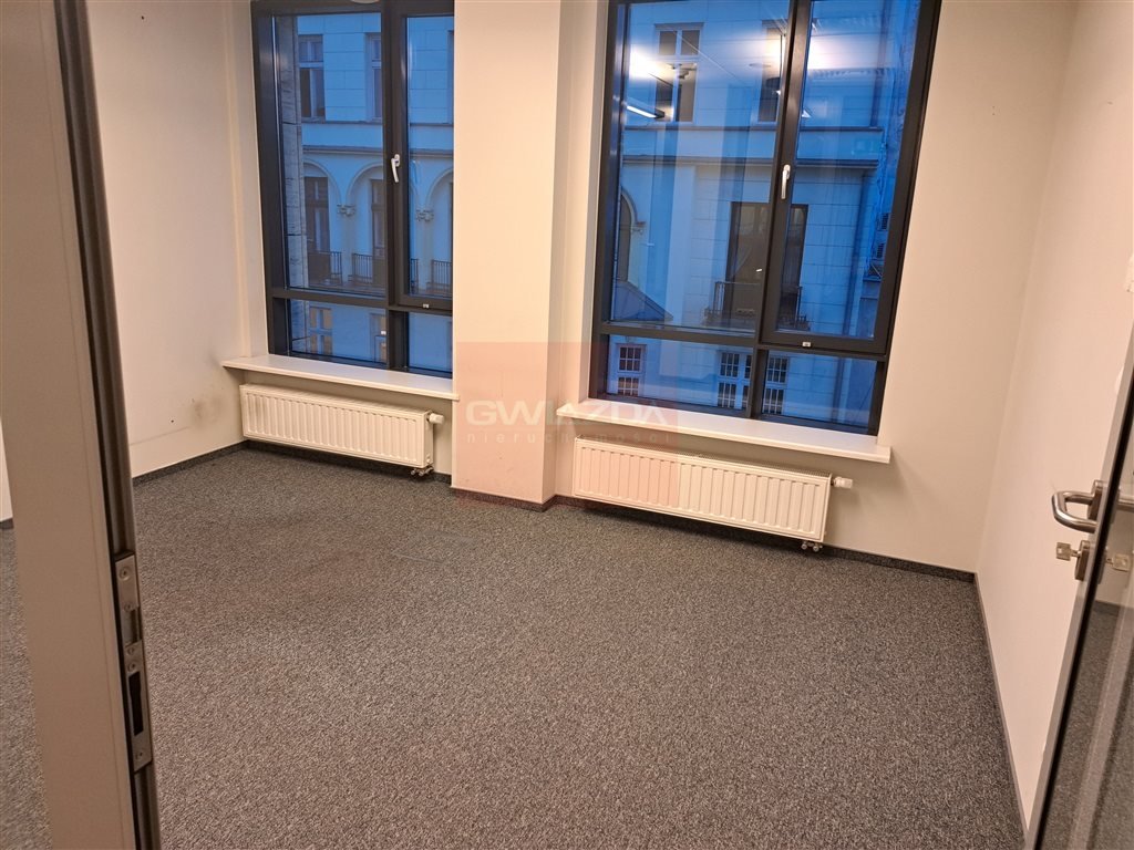 Lokal użytkowy na wynajem Warszawa, Śródmieście, Śródmieście  184m2 Foto 3