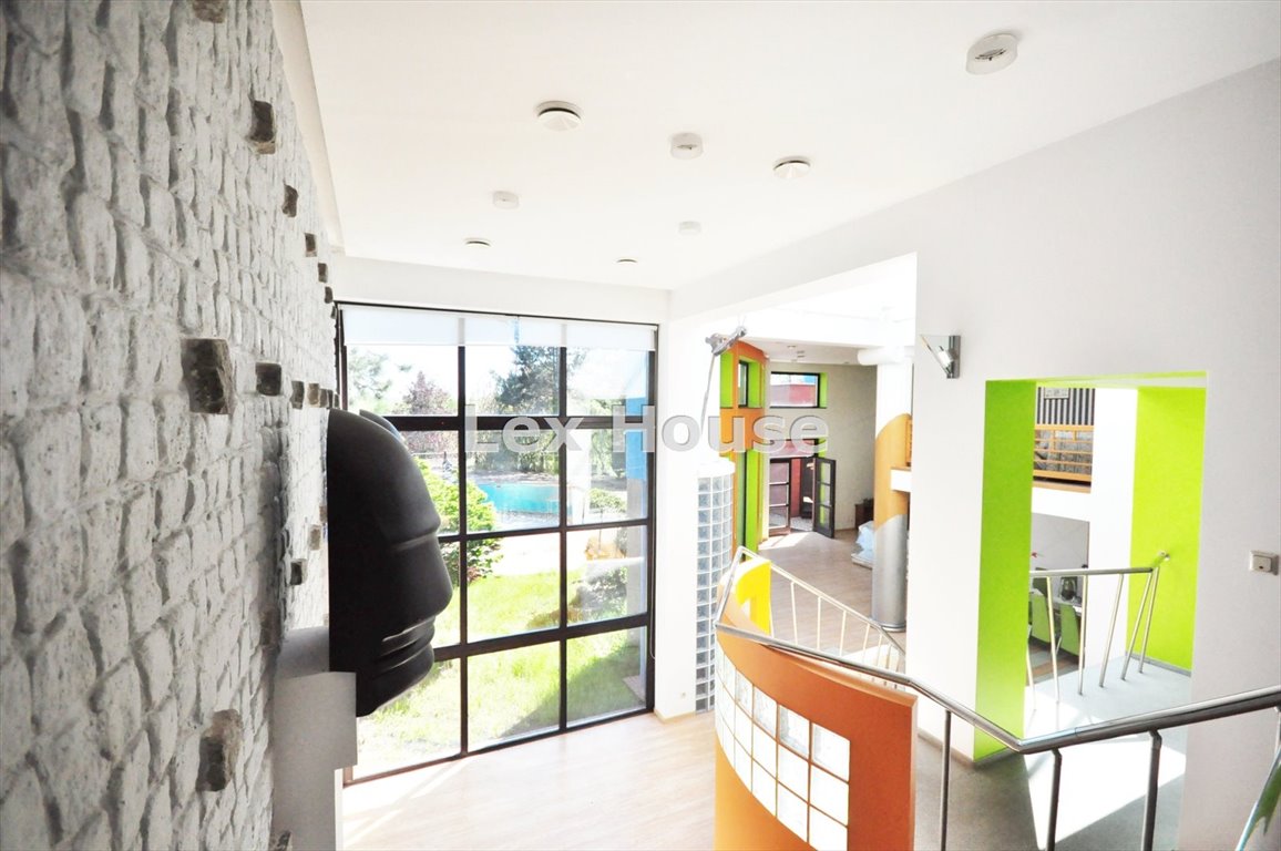 Luksusowy dom z własną rzeką i jeziorem, basen i kort Złocieniec  500m2 Foto 1