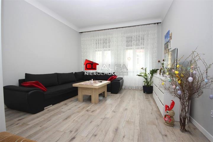 Mieszkanie czteropokojowe  na sprzedaż Świdnica  116m2 Foto 1