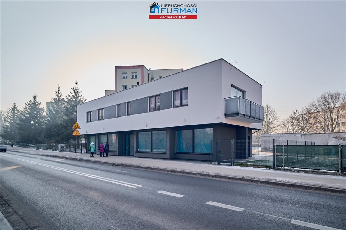 Nowoczesny lokal 39 m² w centrum Jastrowia z witrynami Jastrowie  39m2 Foto 1