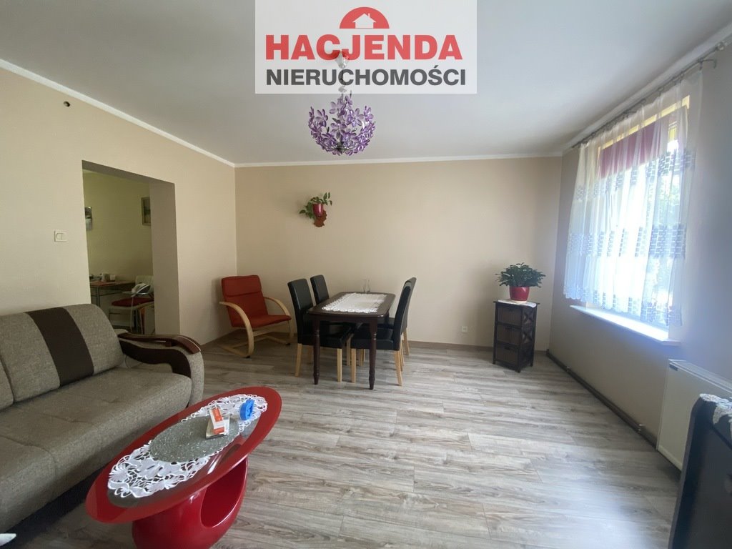 Wolnostojący dom z podziałem na dwa mieszkania, 220 m2 Tatynia  110m2 Foto 1