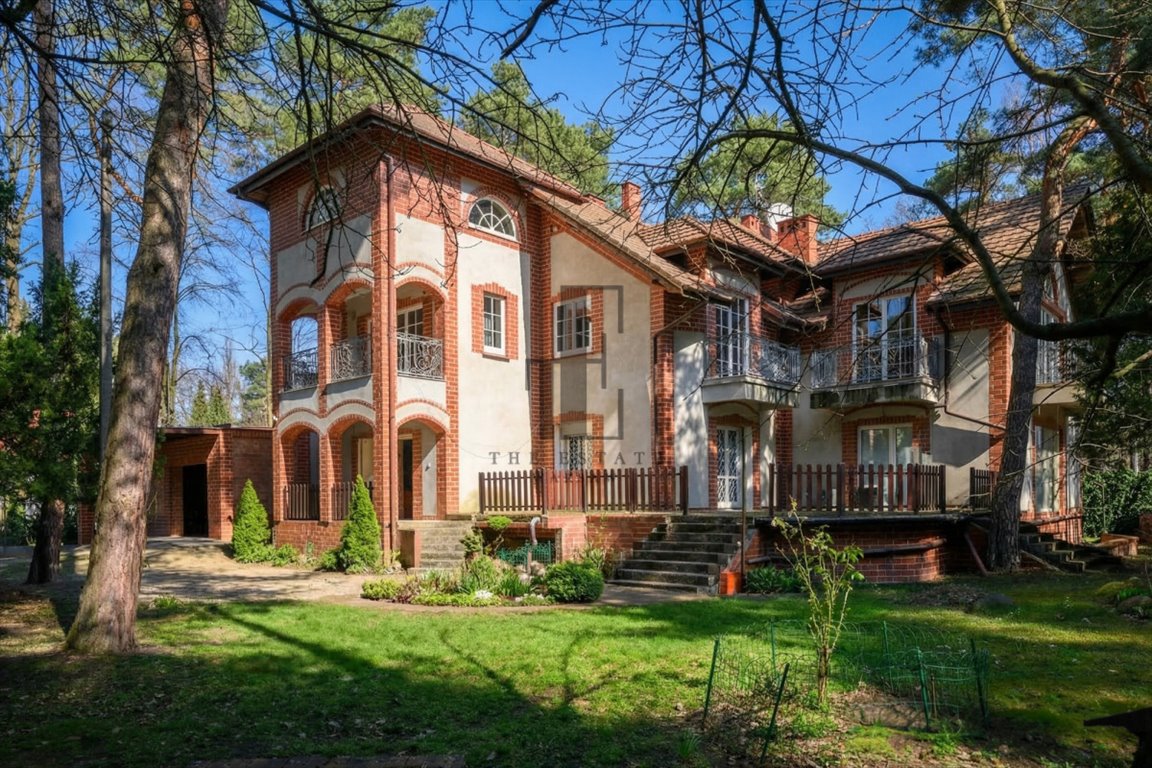 Przestronna willa 651 m² z dużą działką w Podkowie Leśnej Grodzisk Mazowiecki  651m2 Foto 1
