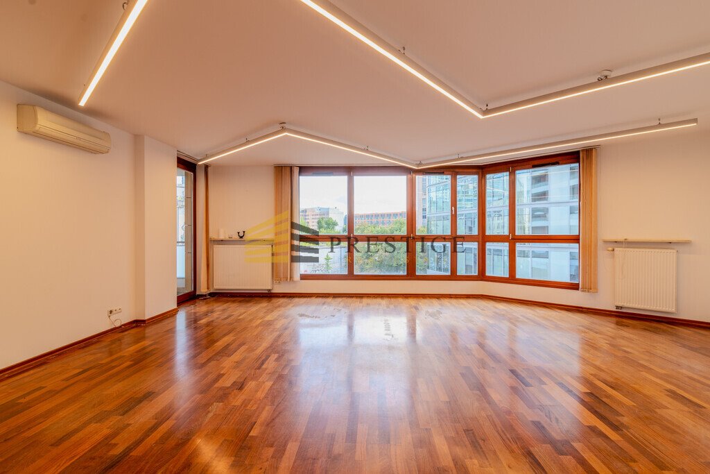 Przestronny lokal 87 m² z klimatyzacją i miejscem postojowym Warszawa, Wola, Chłodna  87m2 Foto 1