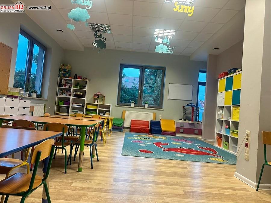 Zapraszam do zakupu lokalu 130 m² z placem zabaw i pozwoleniem na przedszkole Krakow, Kurdwanów, Tuchowska  130m2 Foto 1