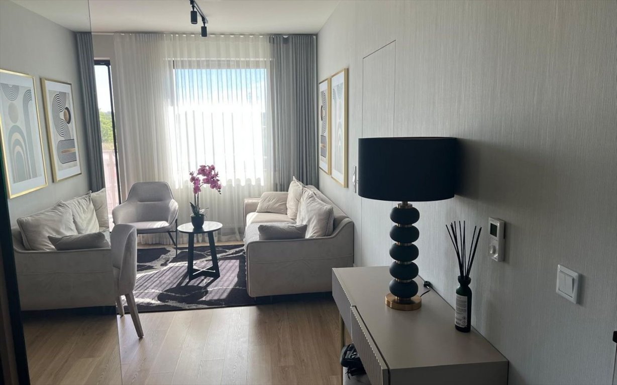 Na sprzedaż przestronne 3-pokojowe mieszkanie 53 m² w Częstochowie Częstochowa, Parkitka, Okulickiego  53m2 Foto 1