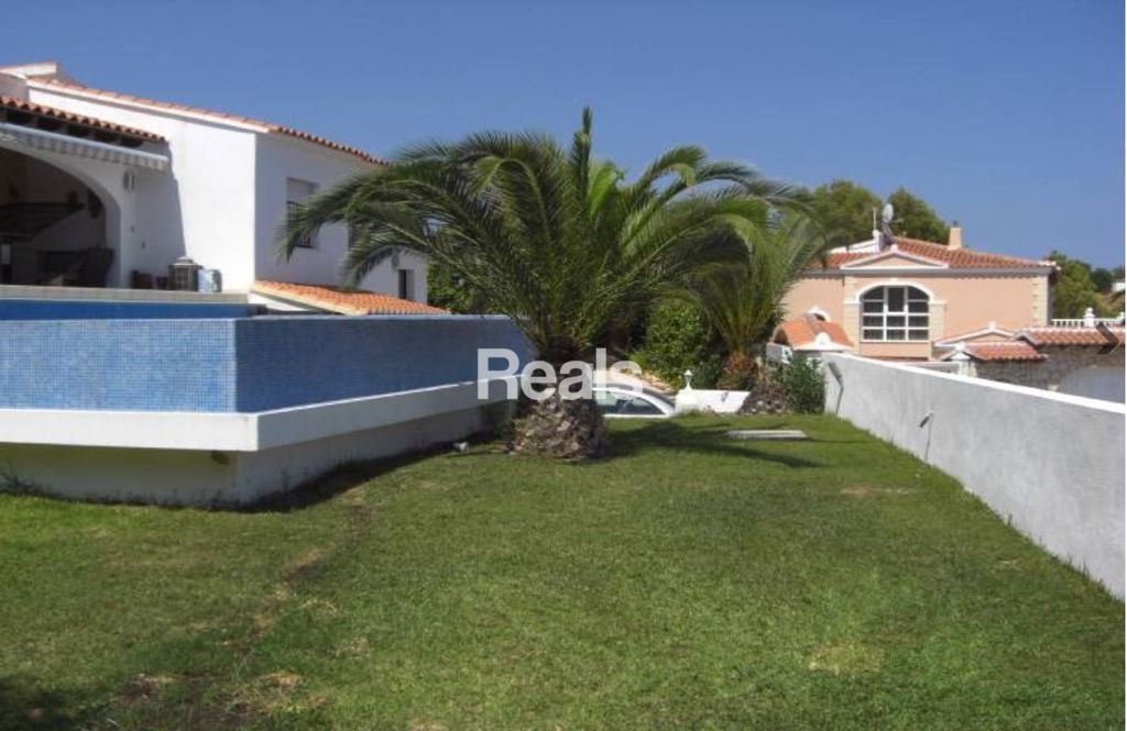 Przestronna willa z basenem, garażem i 4 sypialniami Hiszpania, Alicante  140m2 Foto 1