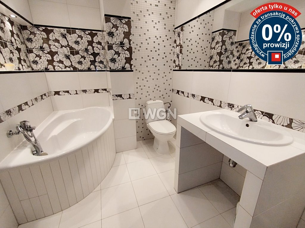 Mieszkanie trzypokojowe na sprzedaż Ełk, Centrum  58m2 Foto 1