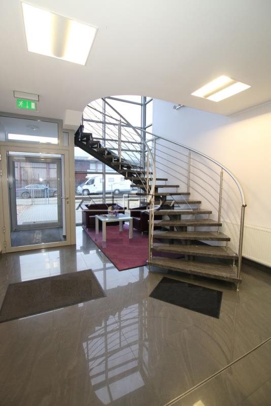 Nowoczesny biurowiec z magazynem, klimatyzacją, bez prowizji Wrocław, Fabryczna, Wrocław Oporów BIUROWIEC MAGAZYN NOWOŚĆ KLIMA  958m2 Foto 1