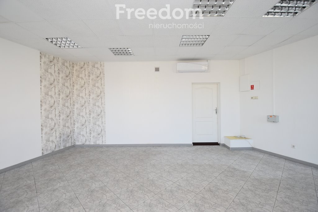 Lokal użytkowy na wynajem Ostrowiec Świętokrzyski, Okólna  40m2 Foto 6