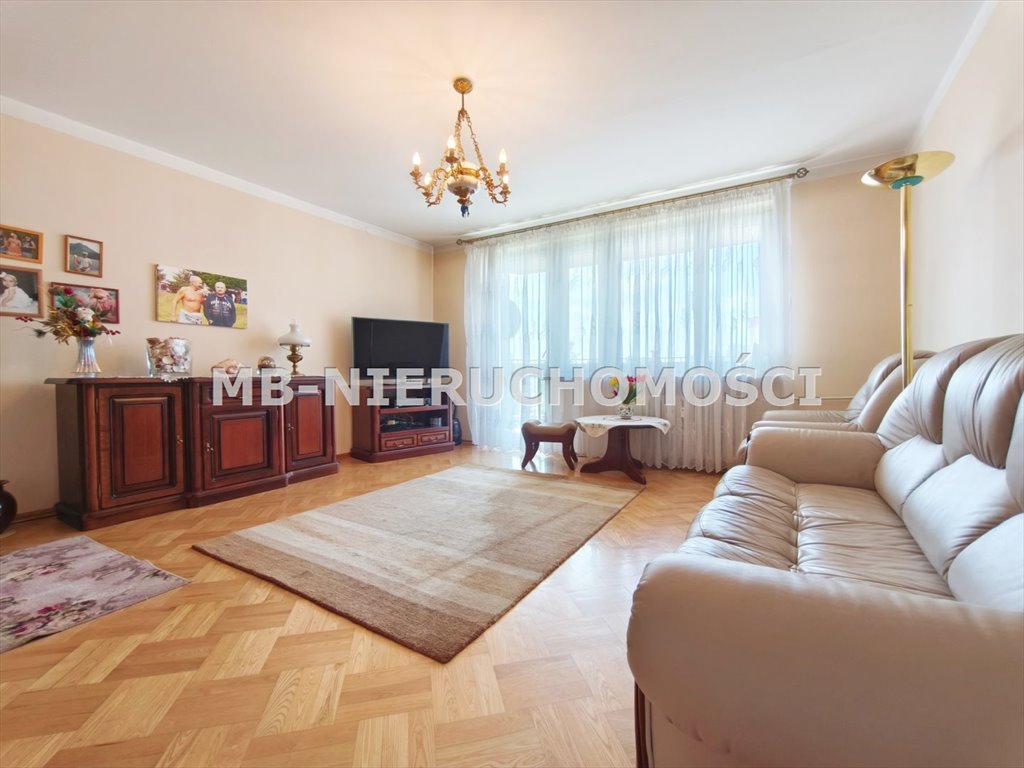 Sprzedam 3-pokojowe mieszkanie 68 m² w Nidzicy z loggią Nidzica, Nidzica, Warszawska  68m2 Foto 1