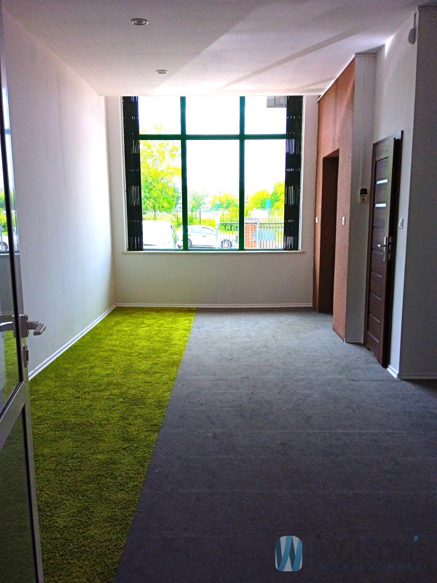 Lokal usługowy 50 m2 przy głównej trasie z parkingiem Radom  50m2 Foto 1