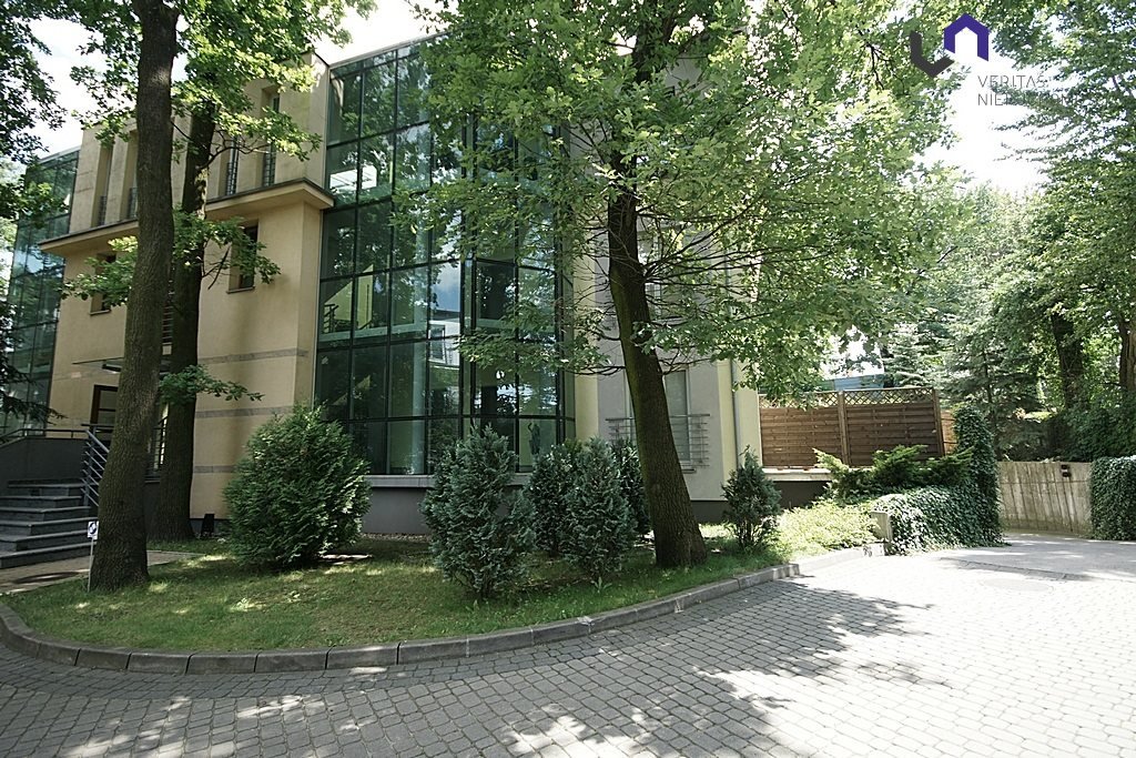 Przestronne 2-pokojowe mieszkanie 70 m² z parkingami i komórkami Katowice, Brynów, Kościuszki  70m2 Foto 1