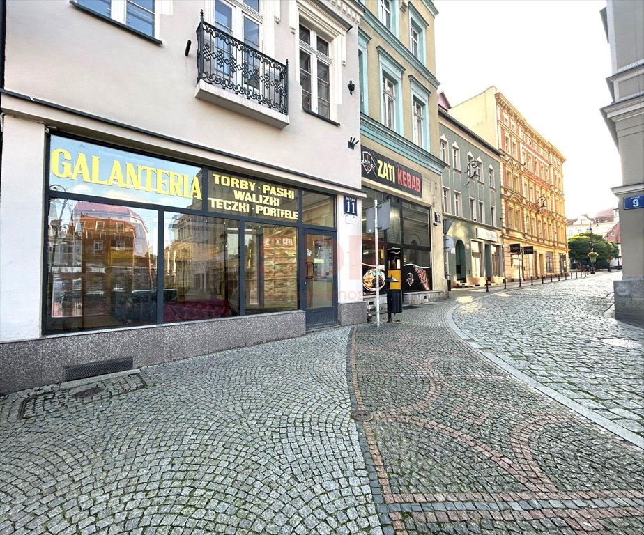 Lokal użytkowy na sprzedaż Wałbrzych, Śródmieście, Rynek  68m2 Foto 2