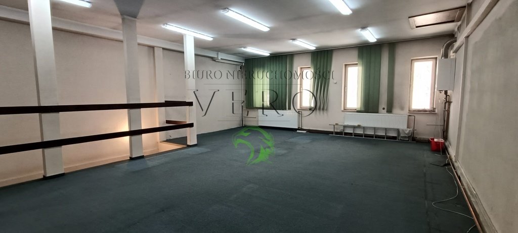 Lokal użytkowy na wynajem Łódź, Górna  150m2 Foto 3