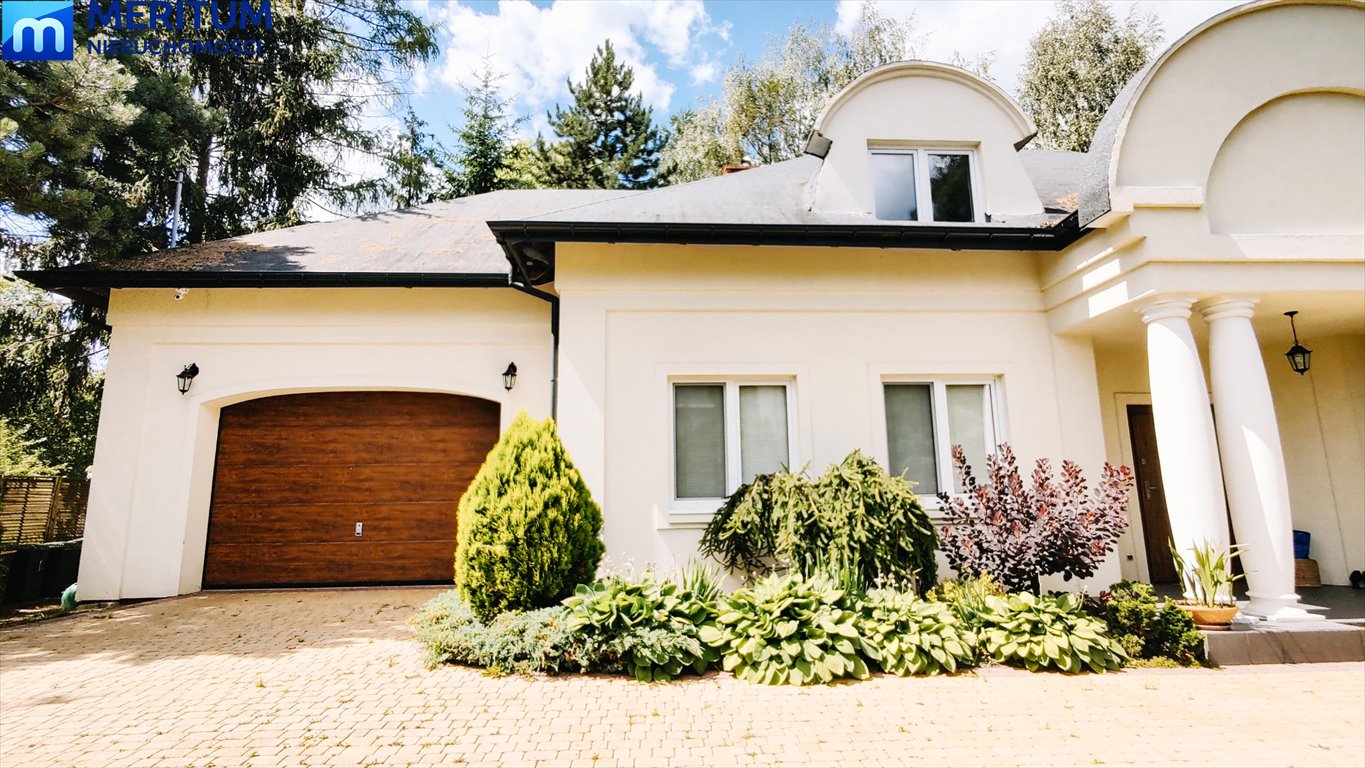 Zapraszam do obejrzenia domu 200 m² z ogrodem i garażem w Brwinowie Brwinów  200m2 Foto 1