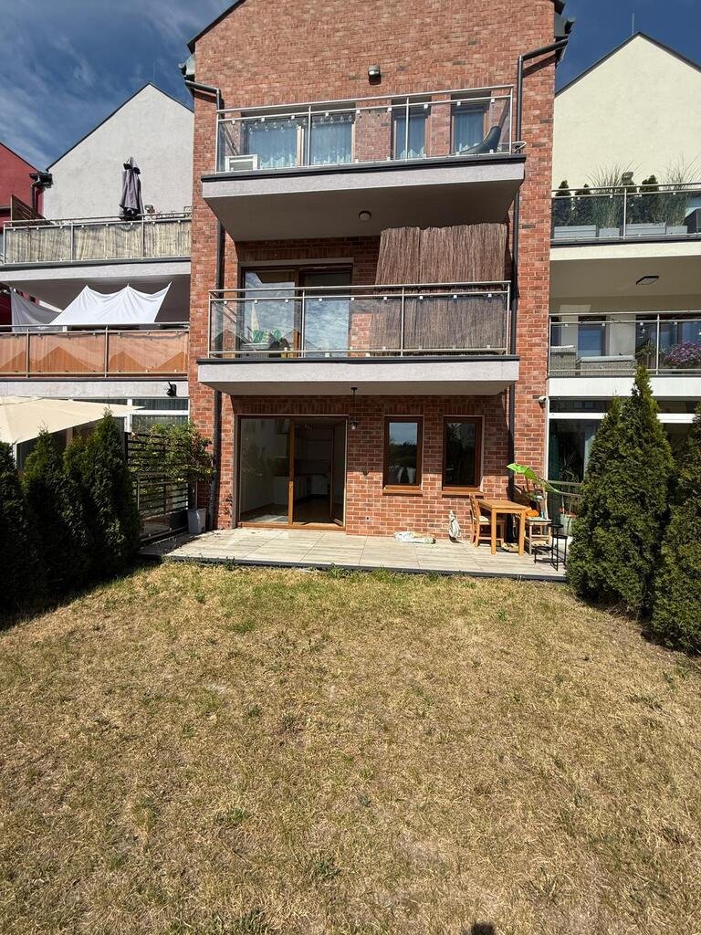 Mieszkanie dwupokojowe na wynajem Gliwice, Nad Stawem  47m2 Foto 1