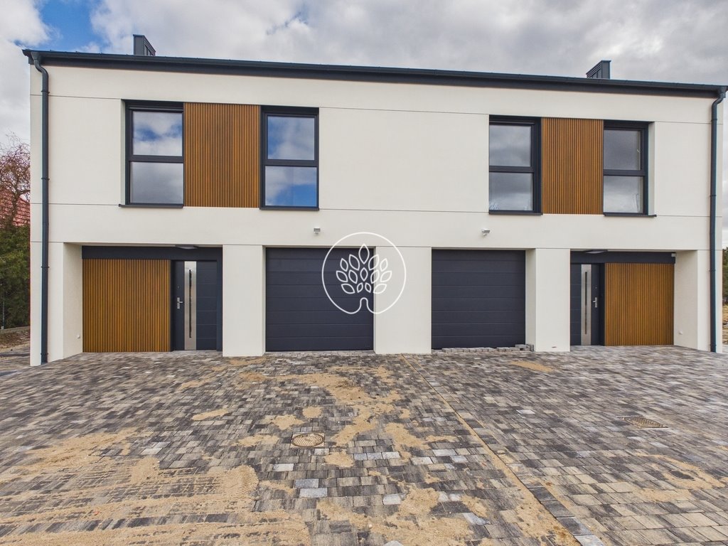 Nowoczesny dom z ogrodem i garażem – 5 pokoi, 126 m² Przyłęki  126m2 Foto 1