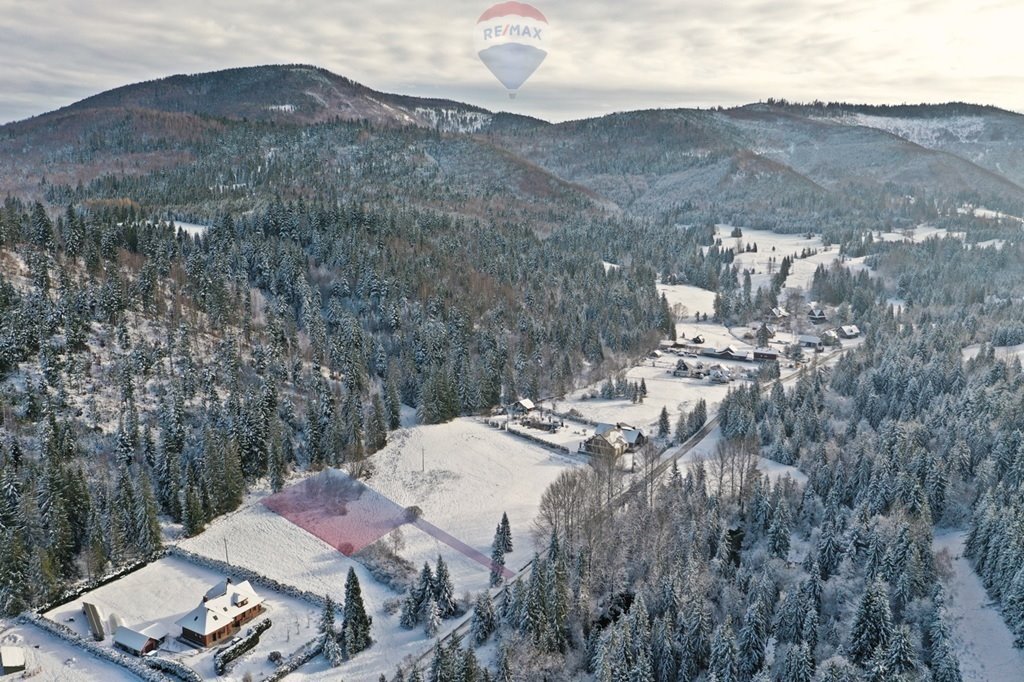 Działka budowlana na sprzedaż Rycerka Górna  1 048m2 Foto 1