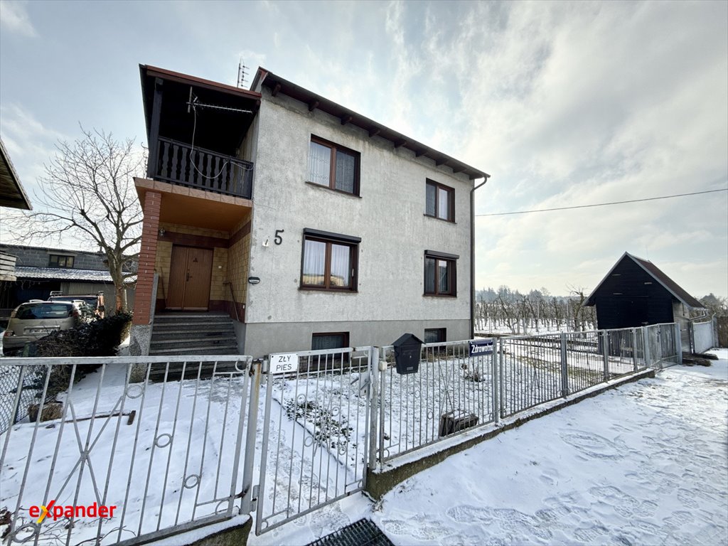 Solidny dom z garażem i dużym potencjałem w Sokolnikach Sokolniki, Zdrowotna  104m2 Foto 1