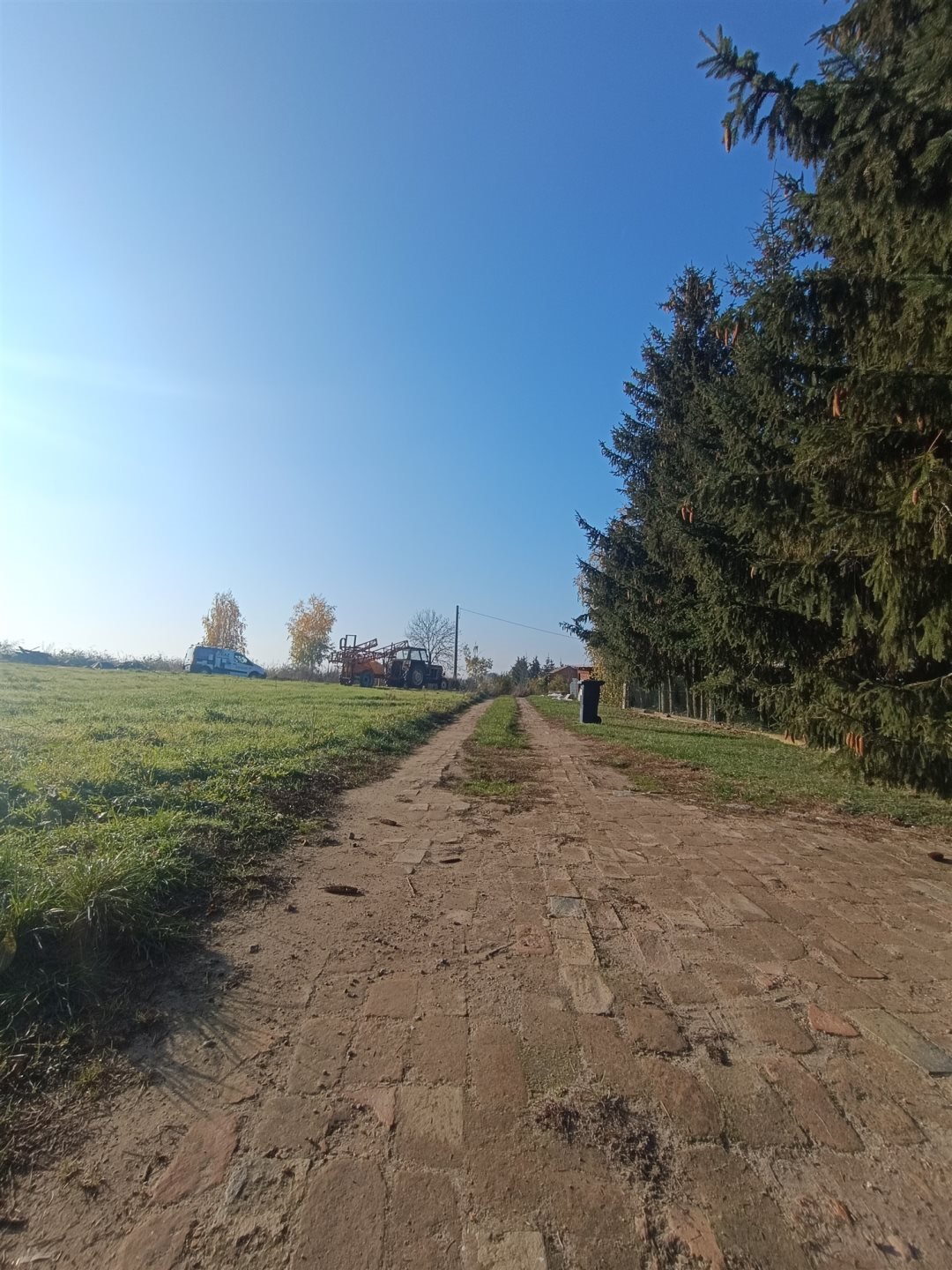 Działka rolna na sprzedaż Młyny  2 000m2 Foto 1