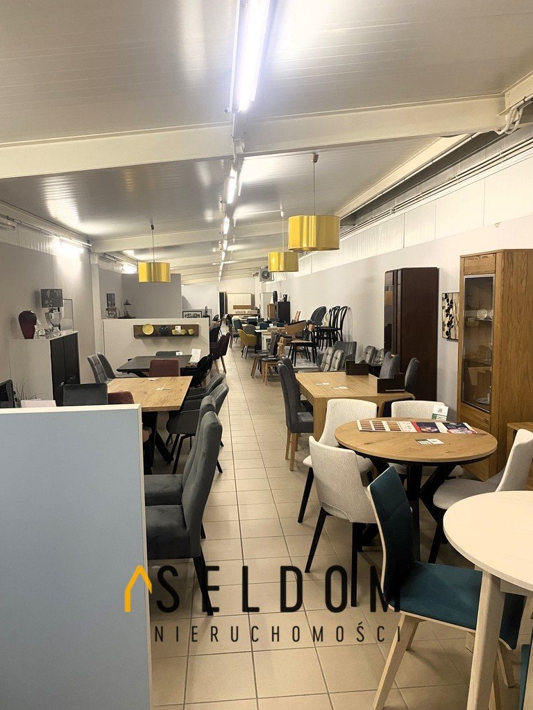 Lokal handlowo-usługowy 300 m2 z parkingiem i dostępem do transportu Opole, Zakrzów, Budowlanych  300m2 Foto 1