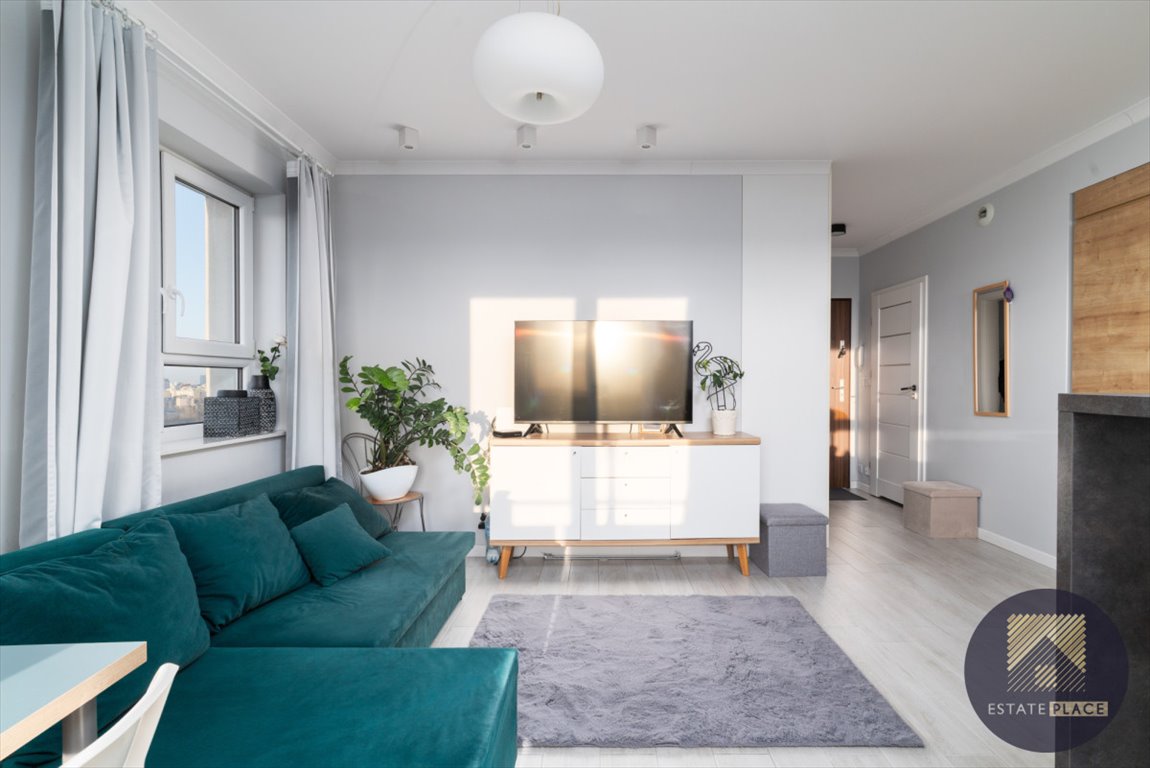 Nowoczesny 38m² apartament na 13. piętrze z panoramicznym widokiem Warszawa, Wola, Stańczyka  38m2 Foto 1