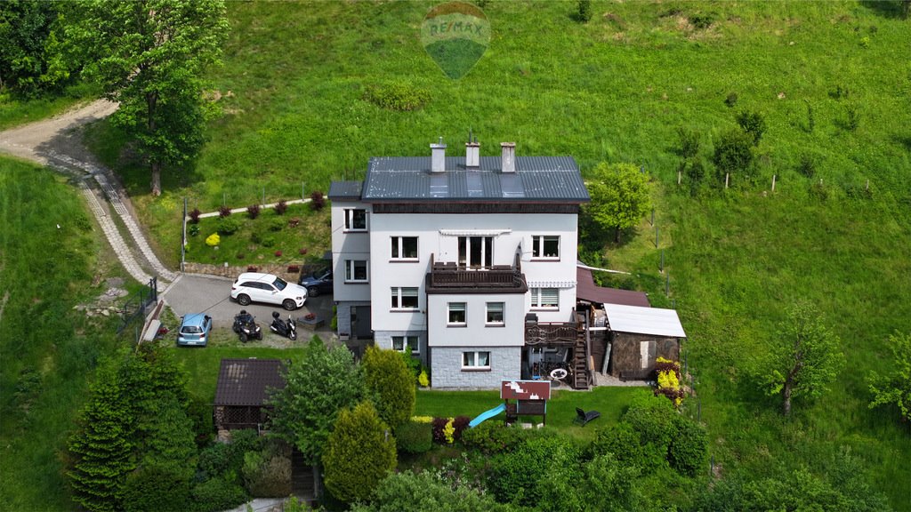 Duży dom w Wiśle z dwoma apartamentami i potencjałem Wisła  300m2 Foto 1