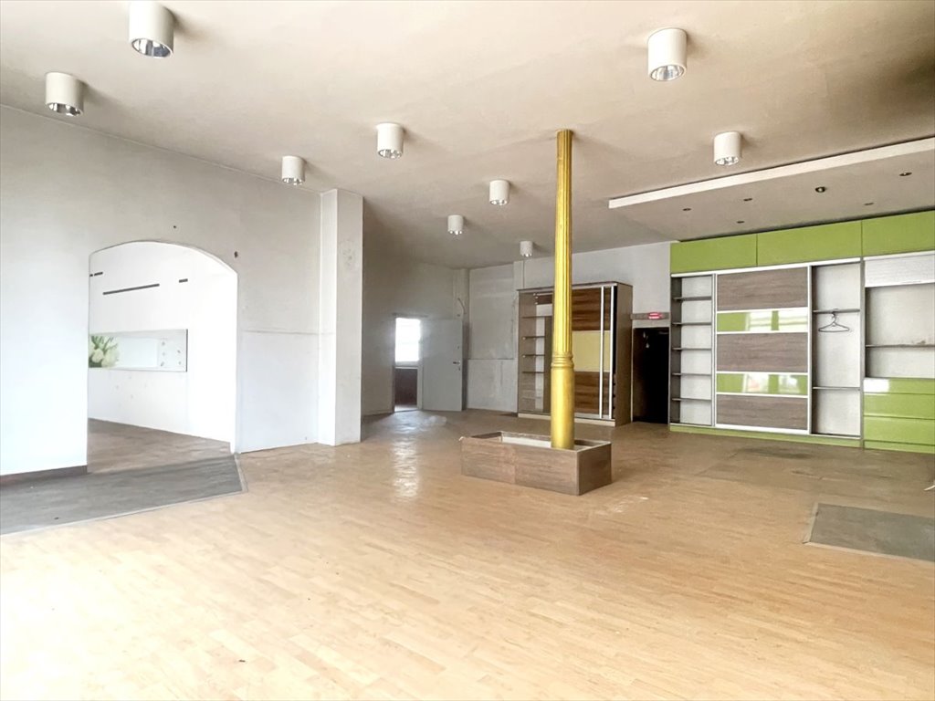 Lokal użytkowy 200 m2 w centrum Grudziądza, podzielony na 2 poziomy Grudziądz  200m2 Foto 1