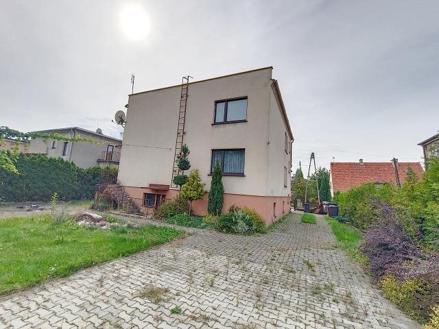 Dom 160 m2 z potencjałem, dwurodzinny, kostka z lat 80 Tułowice  160m2 Foto 1