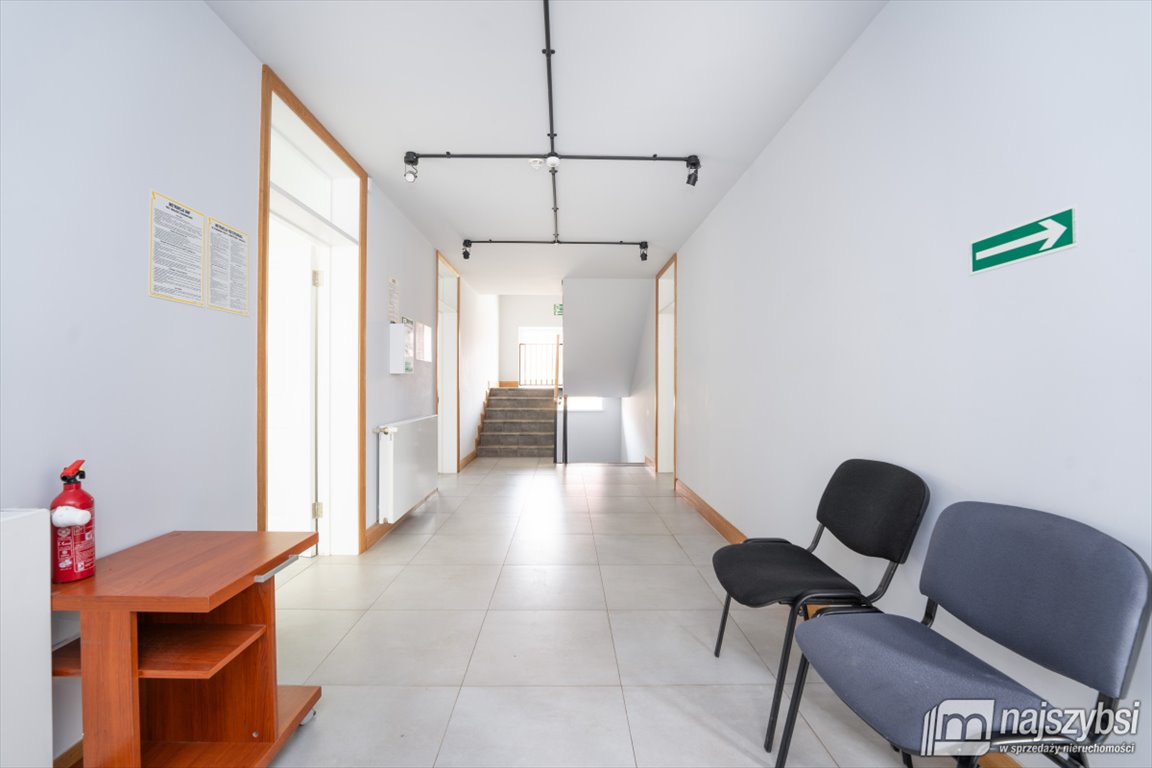 Lokal usługowy 160 m2 w centrum Trzebiatowa z parkingiem Trzebiatów, Centrum  160m2 Foto 1