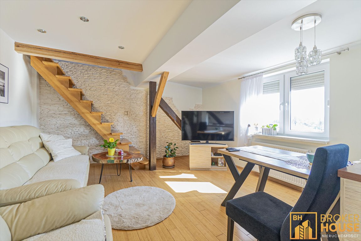 Słoneczne 88 m2 w kamienicy z klimatyzacją i dużą piwnicą Opole, Oleska  88m2 Foto 1