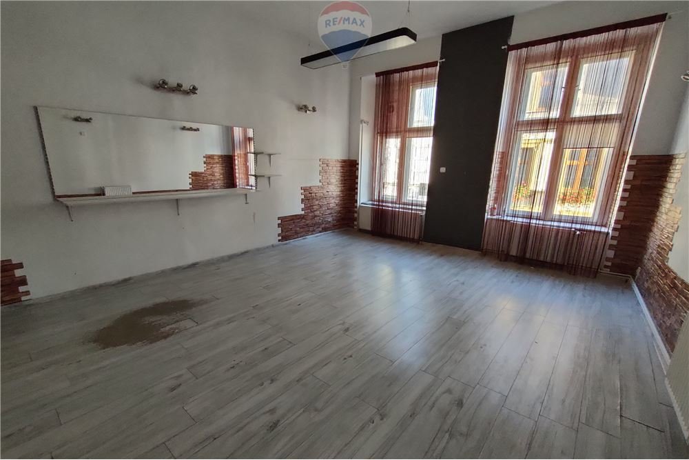 Lokal użytkowy na sprzedaż Bielsko-Biała  49m2 Foto 2