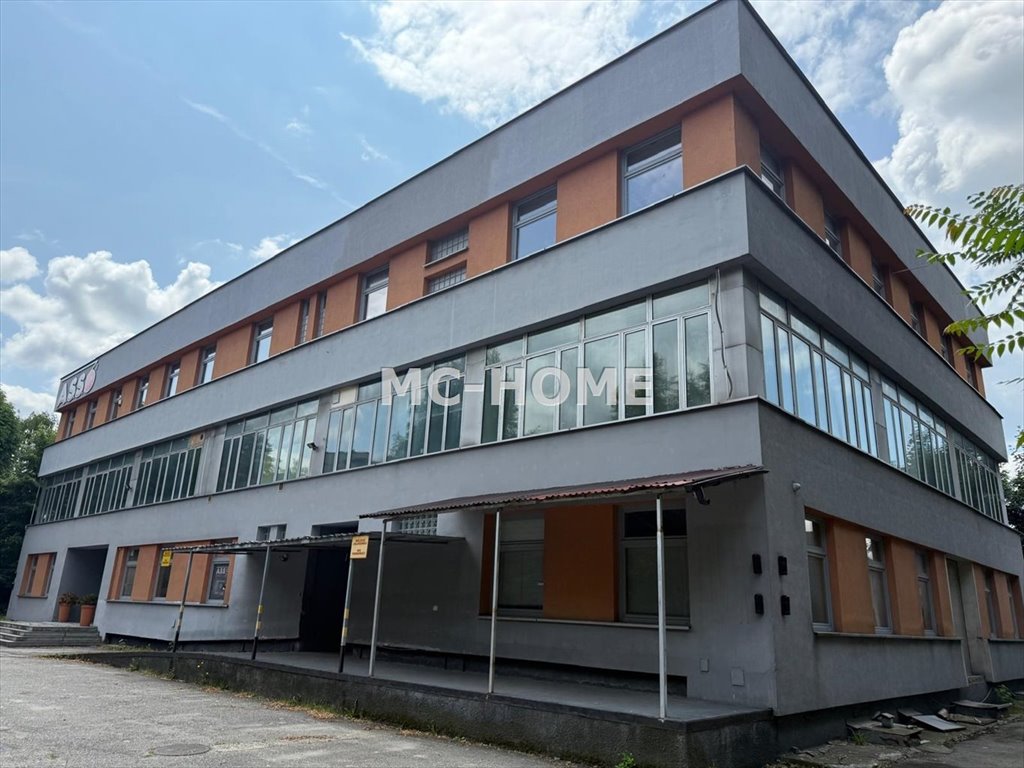 Przestronny budynek biurowo-produkcyjny 2248 m2 z windą Chorzów, Centrum, Racławicka  2 248m2 Foto 1