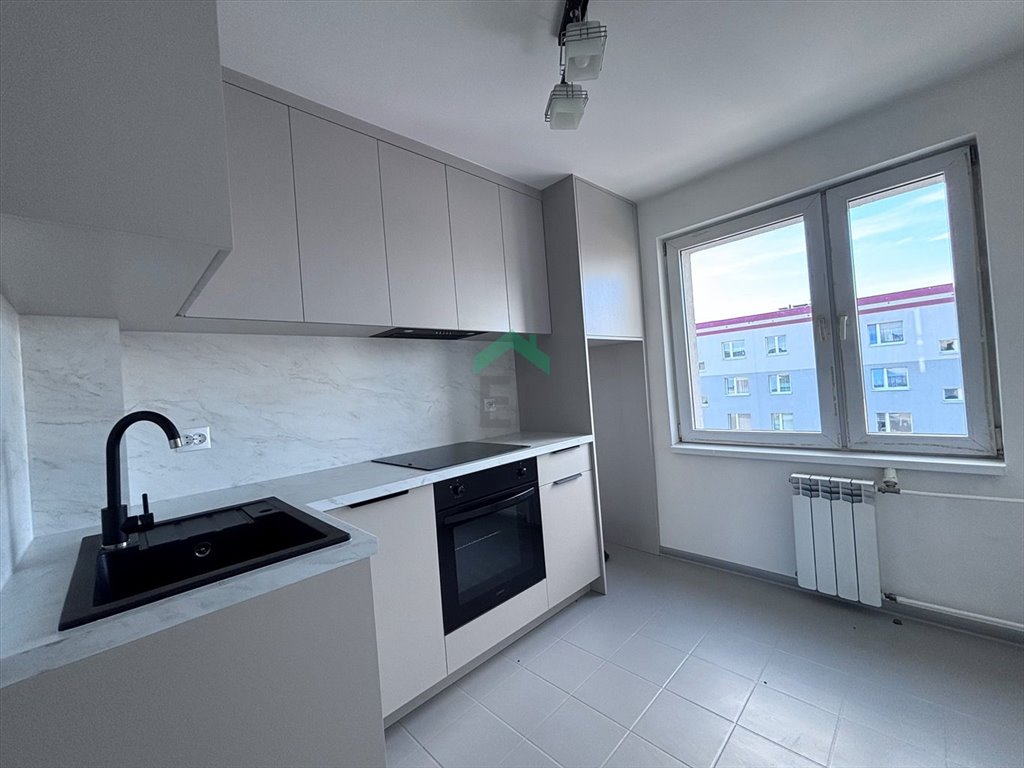 Mieszkanie trzypokojowe na sprzedaż Lubliniec  60m2 Foto 1