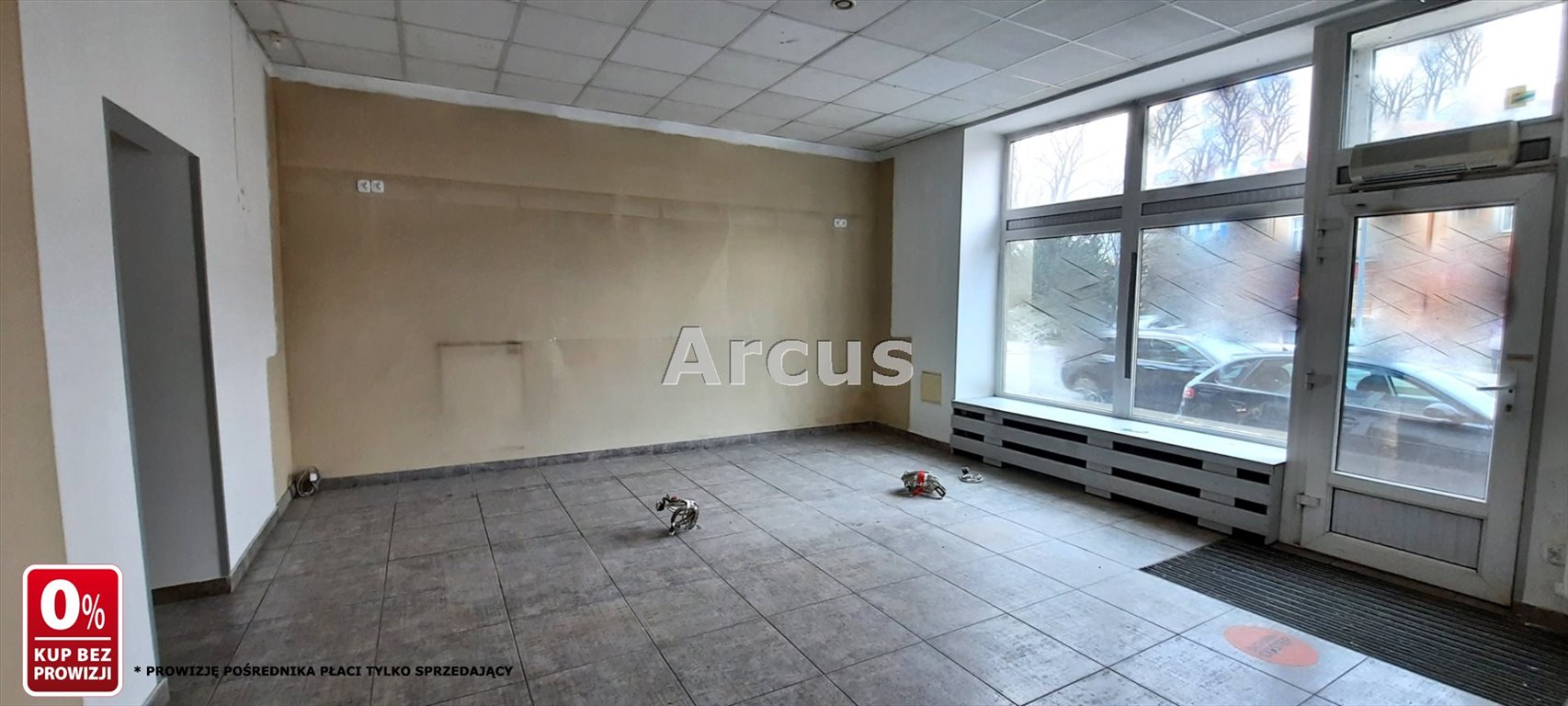 Wynajmę lokal użytkowy 95 m² w Tarnowie z witrynami Tarnów, Centrum, Krakowska  95m2 Foto 1