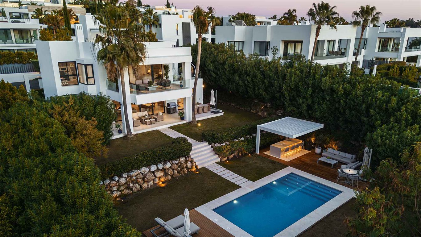 Luksusowa villa 6 sypialni z basenem i panoramicznym tarasem Hiszpania, Nueva Andalucia - Los Olivos, Nueva Andalucia - Los Olivos  718m2 Foto 1