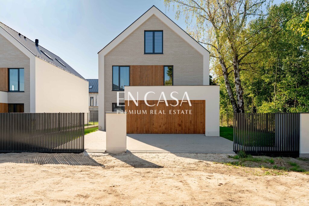 Nowoczesny dom 324 m² z ogrzewaniem podłogowym i pompą ciepła Warszawa, Wilanów, Dyniowa  324m2 Foto 1