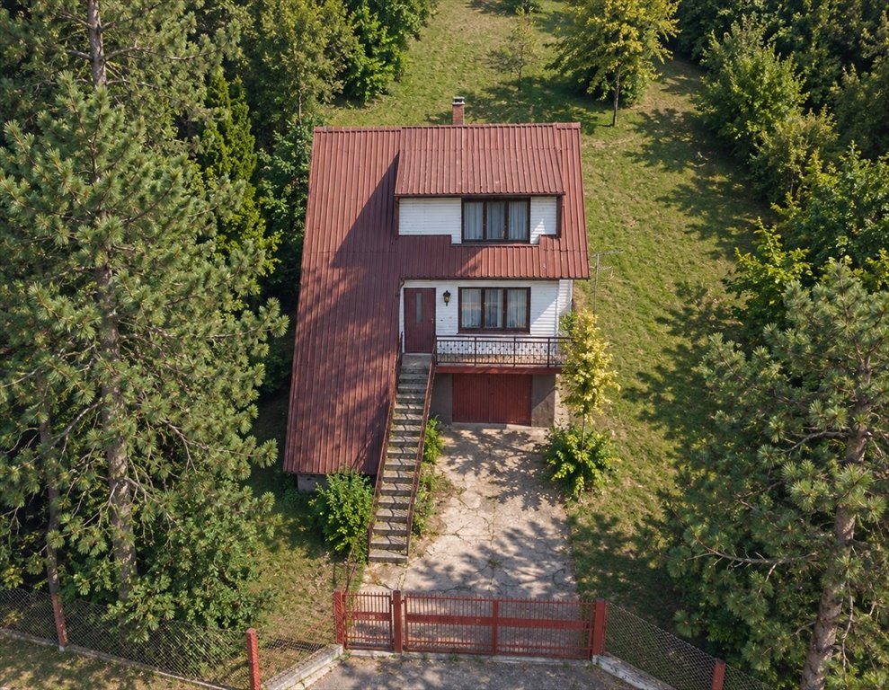 Dom z dużym ogrodem i garażem w Sucha Beskidzka zapraszam Sucha Beskidzka  85m2 Foto 1