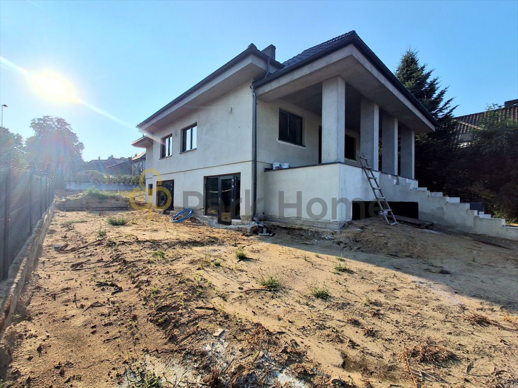 Polecam nowoczesny dom 245 m² w Gostyniu z tarasem i piwnicą: Gostyń