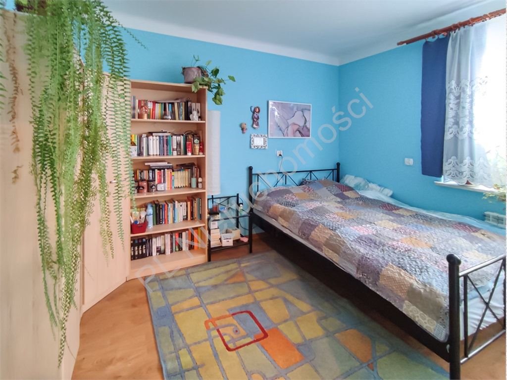 Dom z potencjałem, 5 pokoi, garaż, 2 mieszkania Żyrardów  140m2 Foto 1