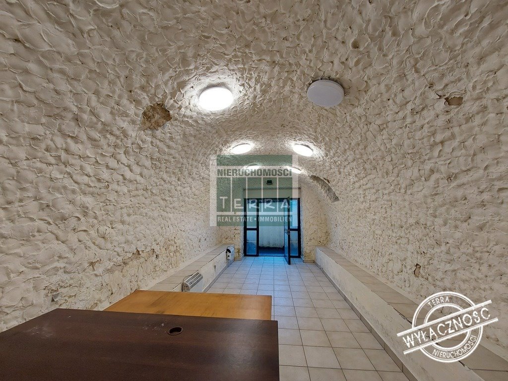 Piwniczka w zabytkowej kamienicy - centrum Zielonej Góry Zielona Góra  33m2 Foto 1