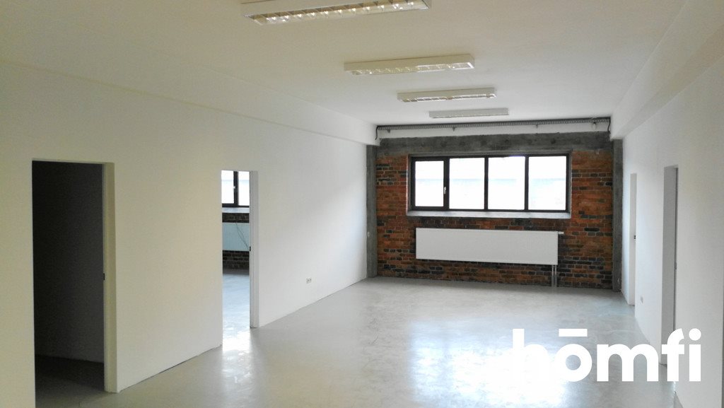 Nowoczesny lokal 306 m2 z halą i biurami, parking Gliwice  306m2 Foto 1