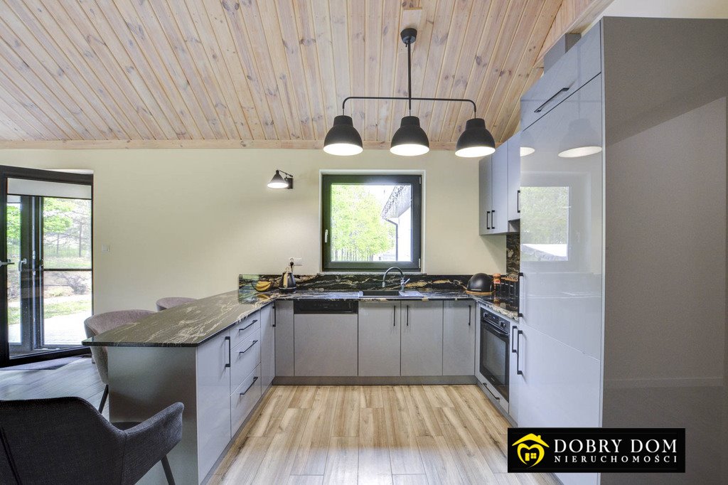 Przestronny dom 145 m² z dużą działką i garażem Czarna Wieś Kościelna  145m2 Foto 1