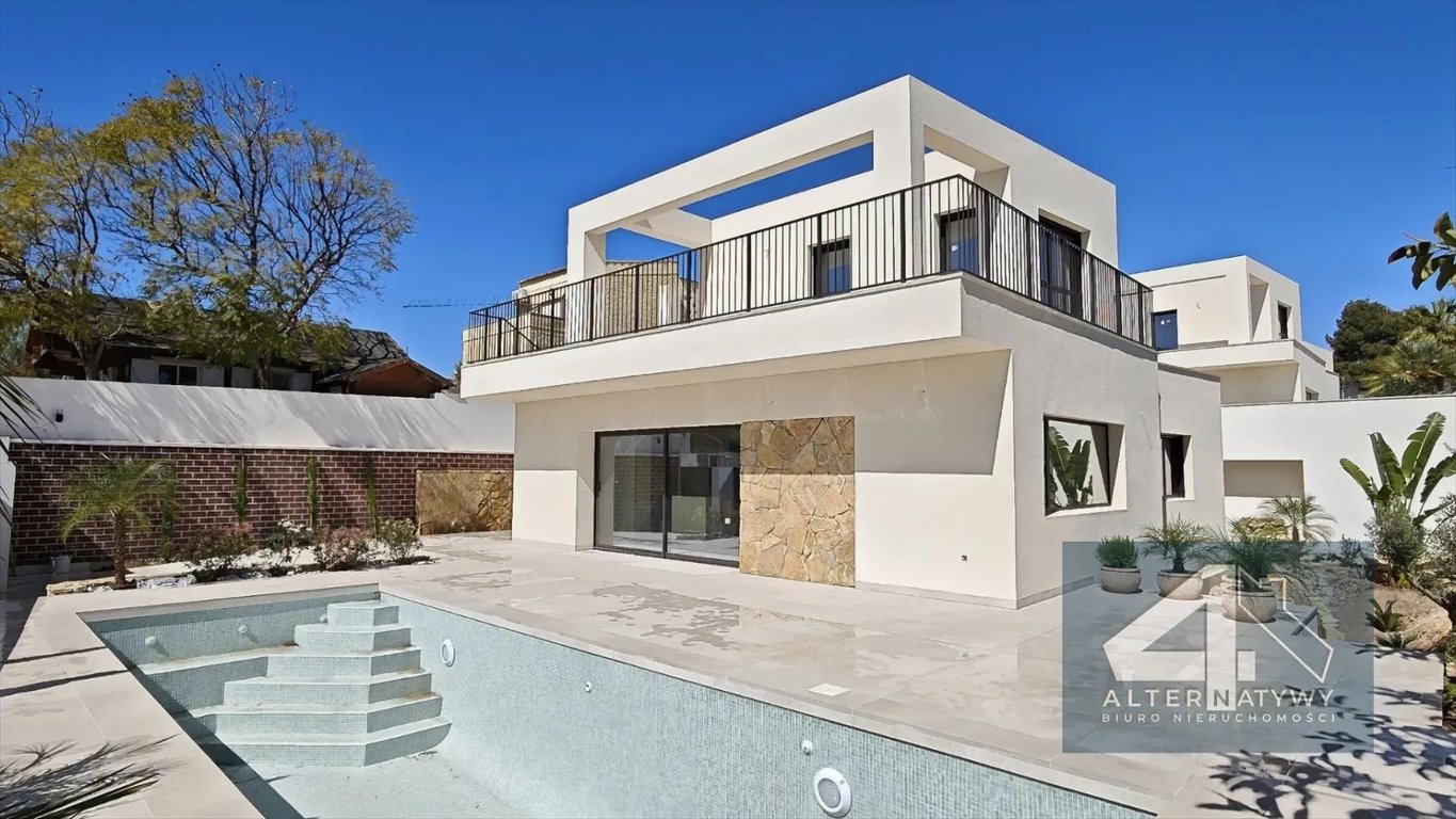 Luksusowa willa z basenem i widokiem na jezioro Hiszpania, Torrevieja, Calle Tomas Martinez Domenech 1  200m2 Foto 1